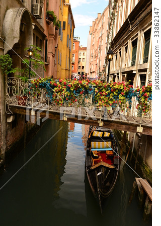 Water alley Gondola Water alley Gondola 33862147