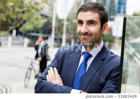 Portrait of handsome businessman outdoor 33865489