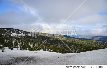 Landscape of Mount Iwate in Tohoku, Japan Landscape of Mount Iwate in Tohoku, Japan 33871088