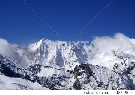 High mountains High mountains 33871966