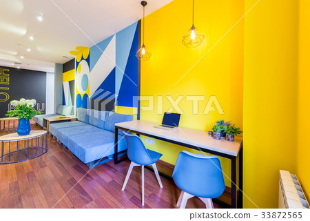 Big room interior with couch Big room interior with couch 33872565