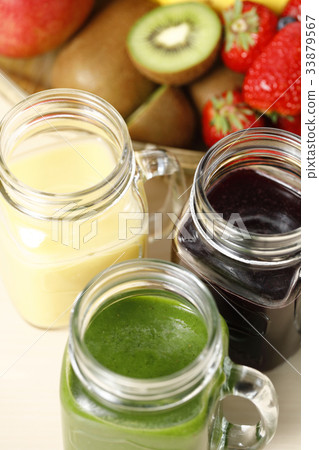 綠色冰沙冰沙Acai果汁 綠色冰沙冰沙Acai果汁 33879567