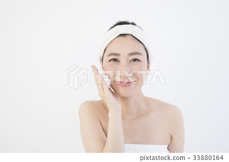 Face washing woman beauty beauty image Face washing woman beauty beauty image 33880164