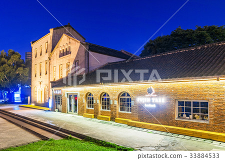 Huashan 1914 creative park architecture at night 33884533