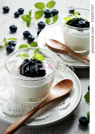 Greek yogurt and blueberry jam Greek yogurt and blueberry jam 33885307