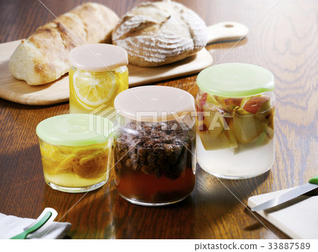 Natural yeast 33887589