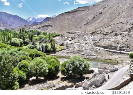 From Stok Royal Palace 33891859