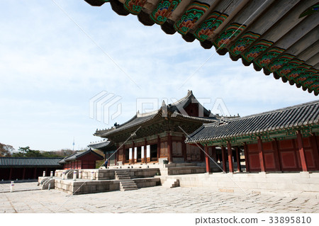 Myongjeonjeon (National Treasure No. 226), Changgyeonggung (Historic Site No. 123), Jongno-gu, Seoul Myongjeonjeon (National Treasure No. 226), Changgyeonggung (Historic Site No. 123), Jongno-gu, Seoul 33895810