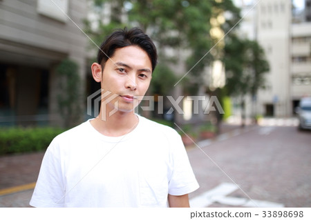 Male Casual (Person Half Filipino Japanese Snap Portrait Cityscape Sightseeing) 33898698