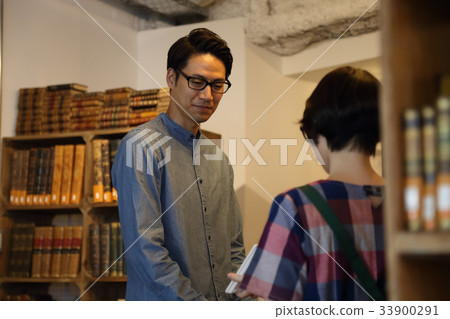 預訂咖啡館圖書館舊書 33900291