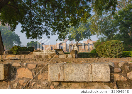 Qutub Minar 33904948