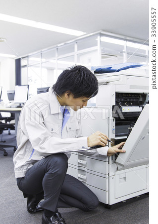 Business maintenance businessman office engineer Business maintenance businessman office engineer 33905557