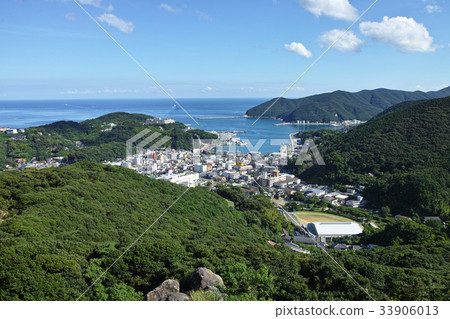 View from Tsushima Shimizuyama Castle ruins and Ninomaru View from Tsushima Shimizuyama Castle ruins and Ninomaru 33906013