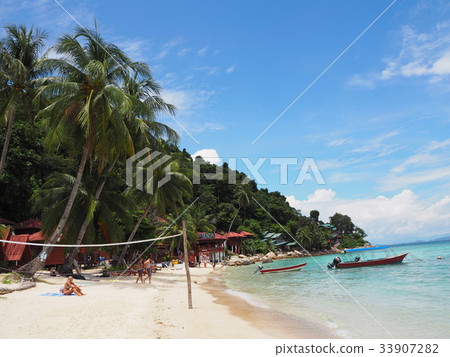 Asian remote island beach resort 33907282