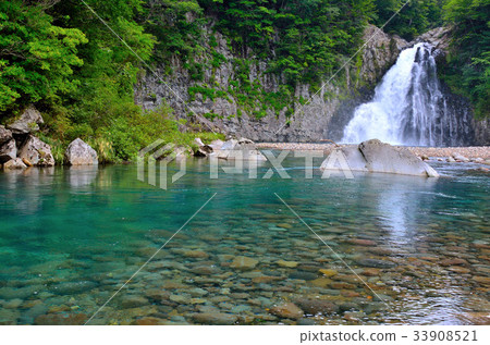 日本的數百個瀑布，“珊瑚瀑布”秋田縣Yuri-Honso 33908521