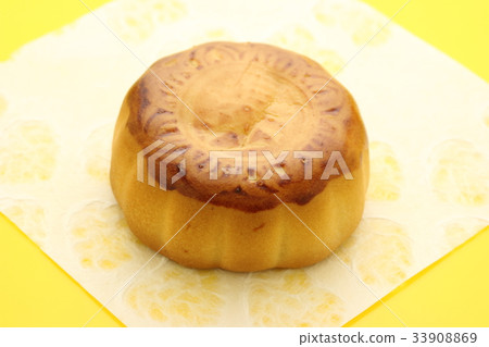 moon cake 33908869