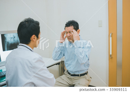 頭疼 頭痛 男人 33909311