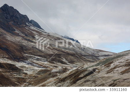 Cordillera Cordillera 33911160