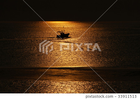 Sunrise Sunrise 33911513