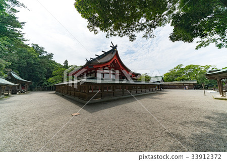 Munakata Shrine 33912372