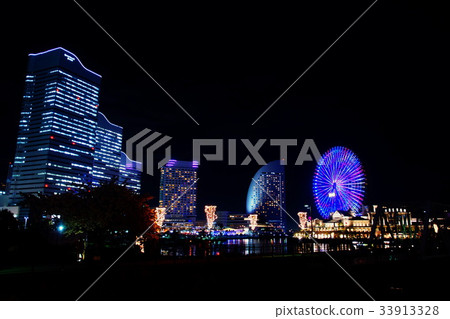 Yokohama night view Minato Mirai 21 steam path Yokohama port 33913328
