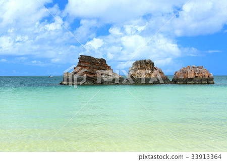 The sea of Okinawa 33913364