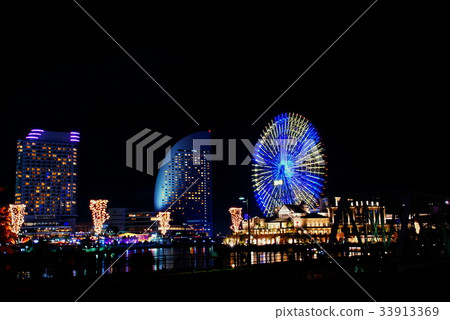 Yokohama night view Minato Mirai 21 steam path Yokohama port 33913369