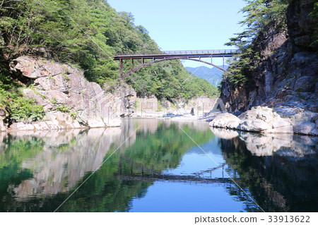 Nikko City Ryuokyo Nijimi Bridge 33913622