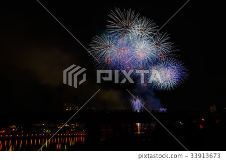 卡諾河煙花匯演 卡諾河煙花匯演 33913673