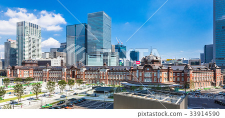 Full view of Tokyo Station 33914590