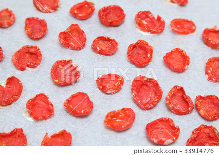 做乾的蕃茄烘乾微波爐斜向一邊 33914776
