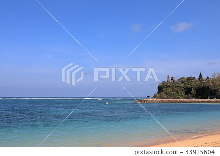 在努沙杜瓦，巴厘島的海灘 33915604