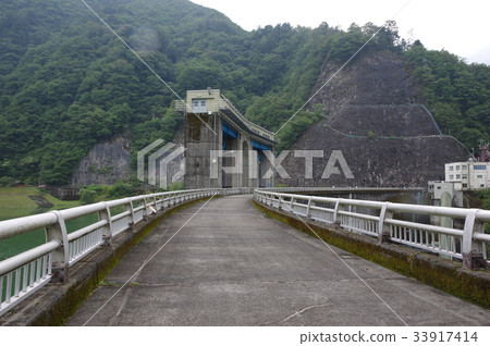 Toyone dam scenery 33917414