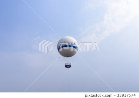 Hot air balloon 33917574