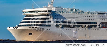 White passenger ship underway 33919134
