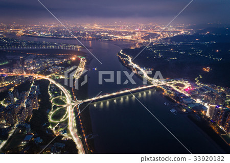 淡水，八幡，夜景，鳥棲 33920182