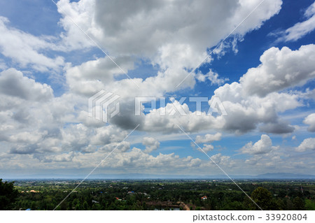 cloudy on dramatic sky cloudy on dramatic sky 33920804
