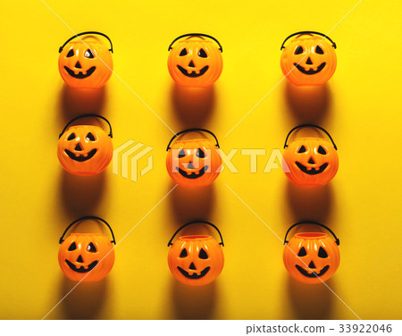 Halloween pumpkin decorations 33922046
