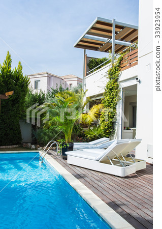 Swimming pool for rest and swimming. 33923954