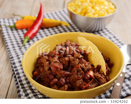 Chili con carne 33924202