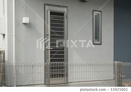 Housing Self-portrait image 33925001