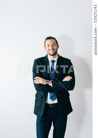 Portrait of foreign man (suit) 33925143