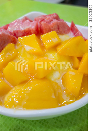 夏季食品和台灣甜點的形象〜芒果刨冰〜 33925363