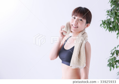 汗濕的女人 汗濕的女人 33925933