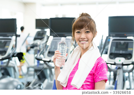 Young woman, gym, fitness 33926658