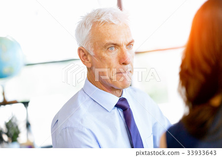 Businessman at the office 33933643