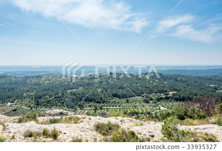 Landscape view from Chateau des Baux-de-provence 33935327