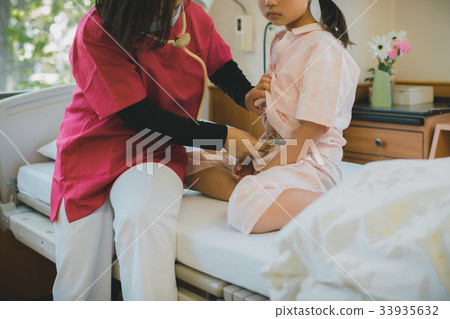 be hospitalized, girl, girls 33935632