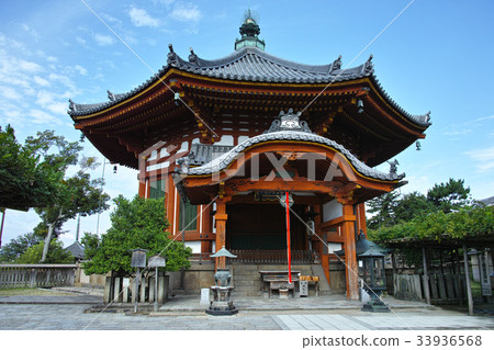 Nara Kofuku-ji Temple / Nanen-do 33936568