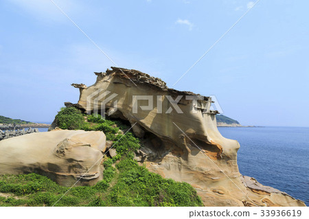 North Korea, Taiwan 33936619